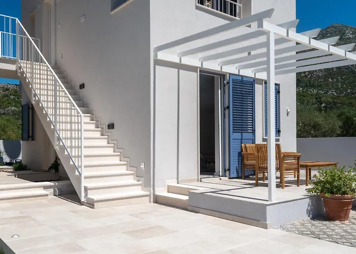 Luxury Seaview Apartment - Sole